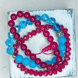 4073u. Red and Turquoise Glass Stretch Bracelets